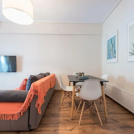 Апартаменты Stylish Athenian Flat Афины