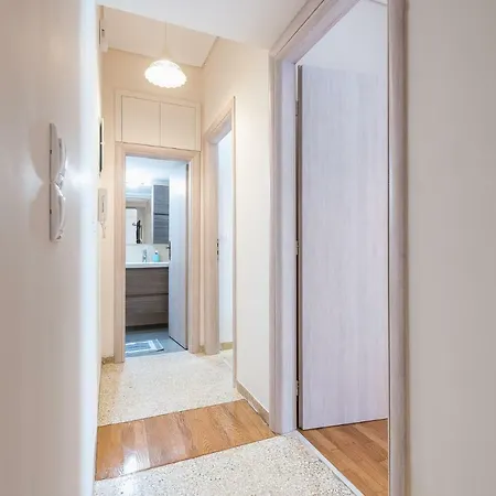 Stylish Athenian Flat *